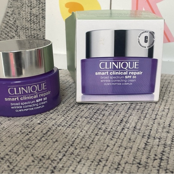 Clinique Smart Clinical Repair Wrinkle Correcting Cream - Purple 1.7 oz - Picture 1 of 3